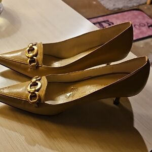 AK Anne Kline Kitten Heels